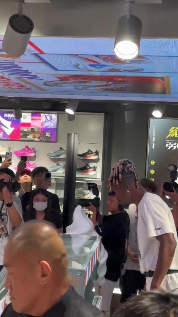 巴蒂：666 我不在场也要被cue！