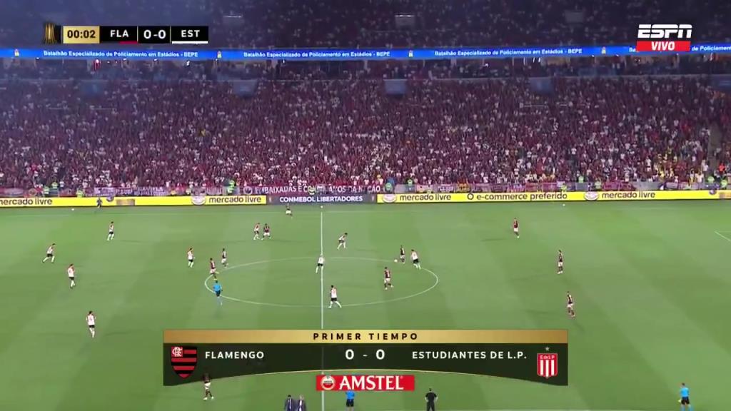 带球进场！解放者杯弗拉门戈开场15秒破门！